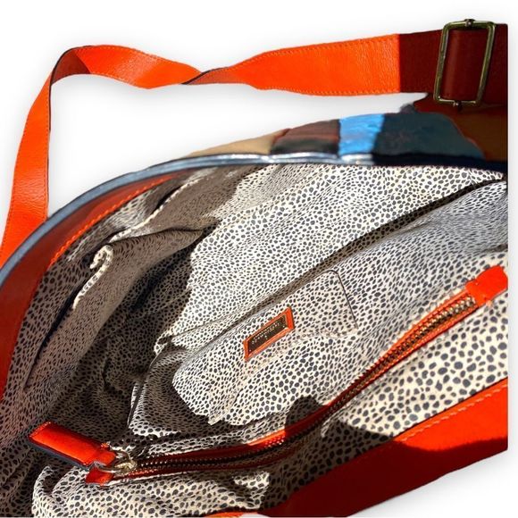 Victor Hugo Leather Crossbody Bag - Picture 6 of 16